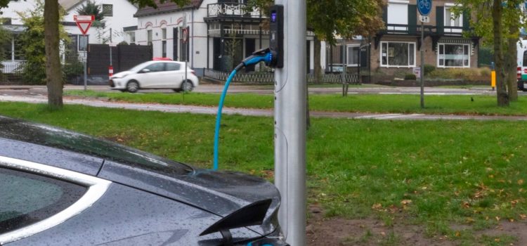 Stroomversnelling: de nieuwste laadpaal in Eindhoven